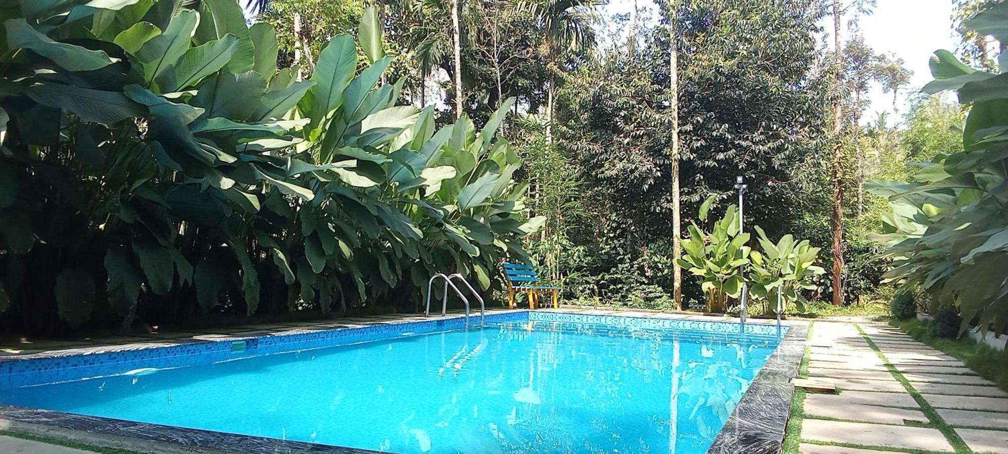 Le Vista Resort Sultan Bathery Bagian luar foto