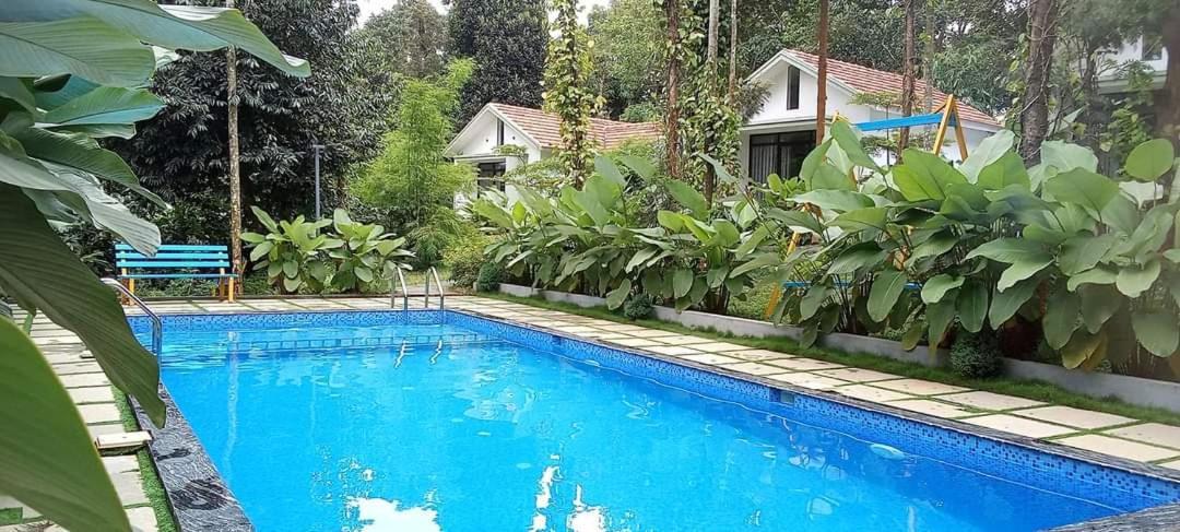 Le Vista Resort Sultan Bathery Bagian luar foto