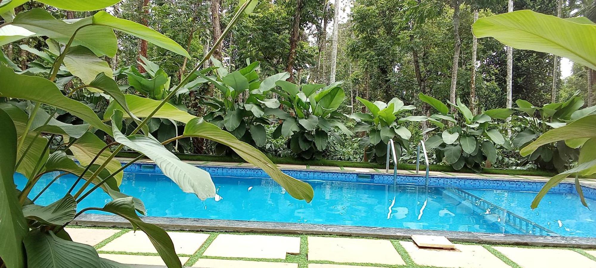 Le Vista Resort Sultan Bathery Bagian luar foto